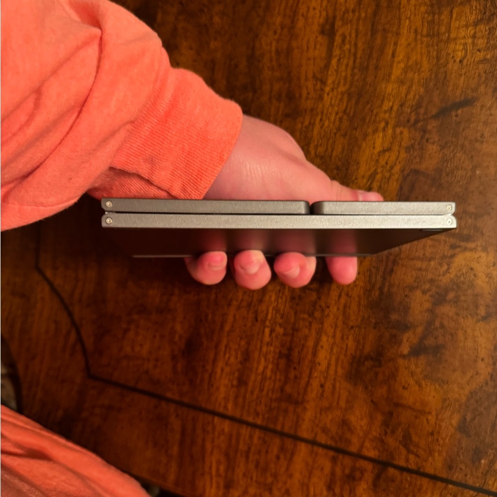 Foldable Silver Keyboard - Picture 3 of 5